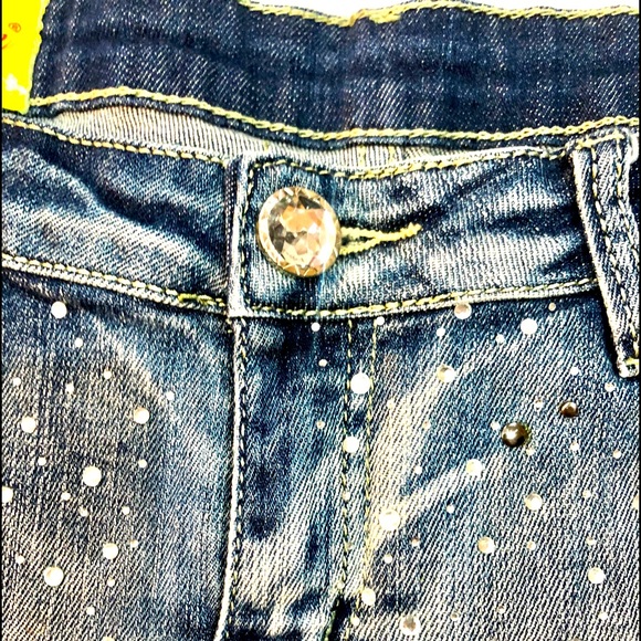 MACHINE POUR NEUF MODE Womens/junior Distressed Embellished Jean shorts sizeL - Picture 9 of 13